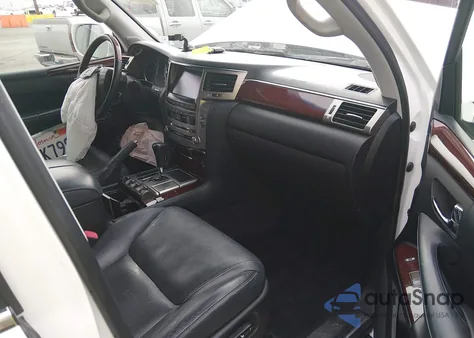 2015 Lexus Lx 570 z USA, uszkodzony, nr VIN JTJHY7AX4F4177553